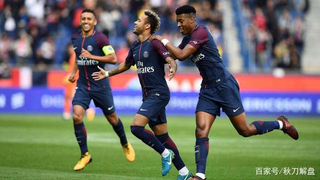 侯永永与云 侯永永与云