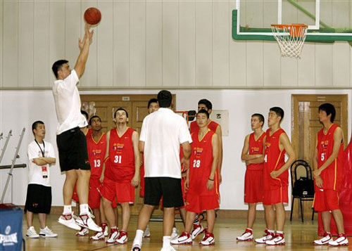 首位女性主 首位女性主