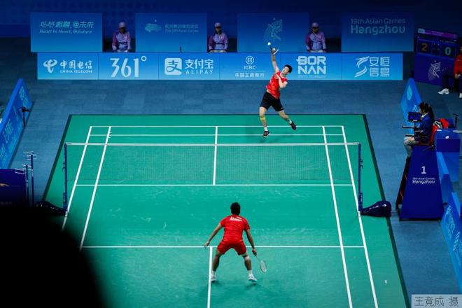 轻松击败 轻松击败