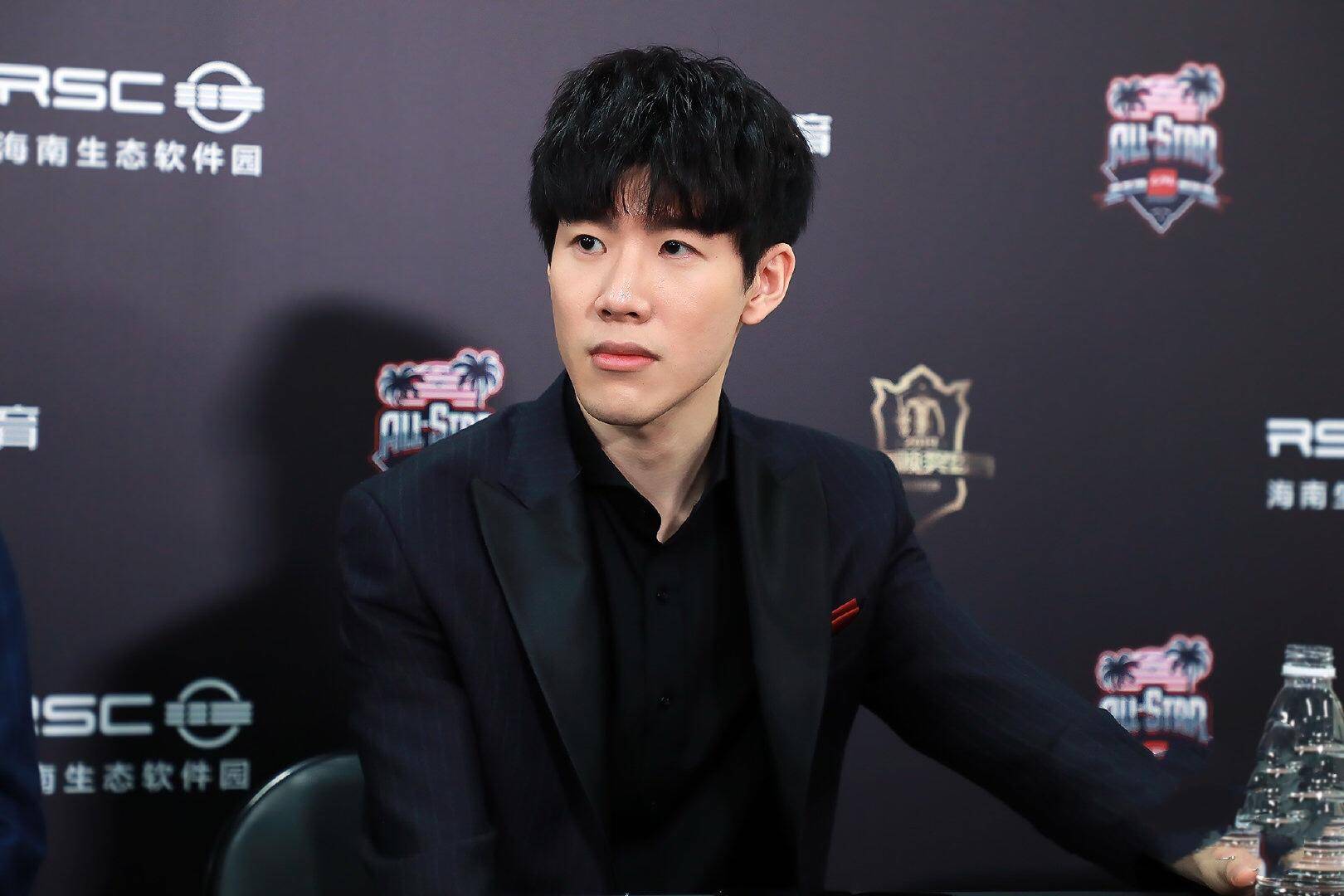 只有通过不 只有通过不