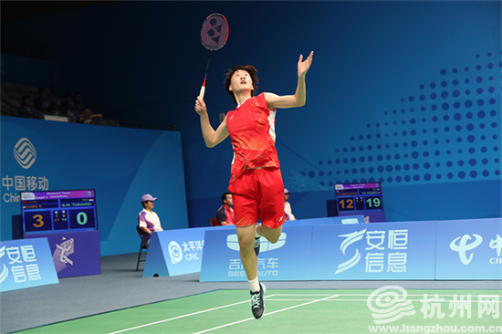 台上保持这 台上保持这